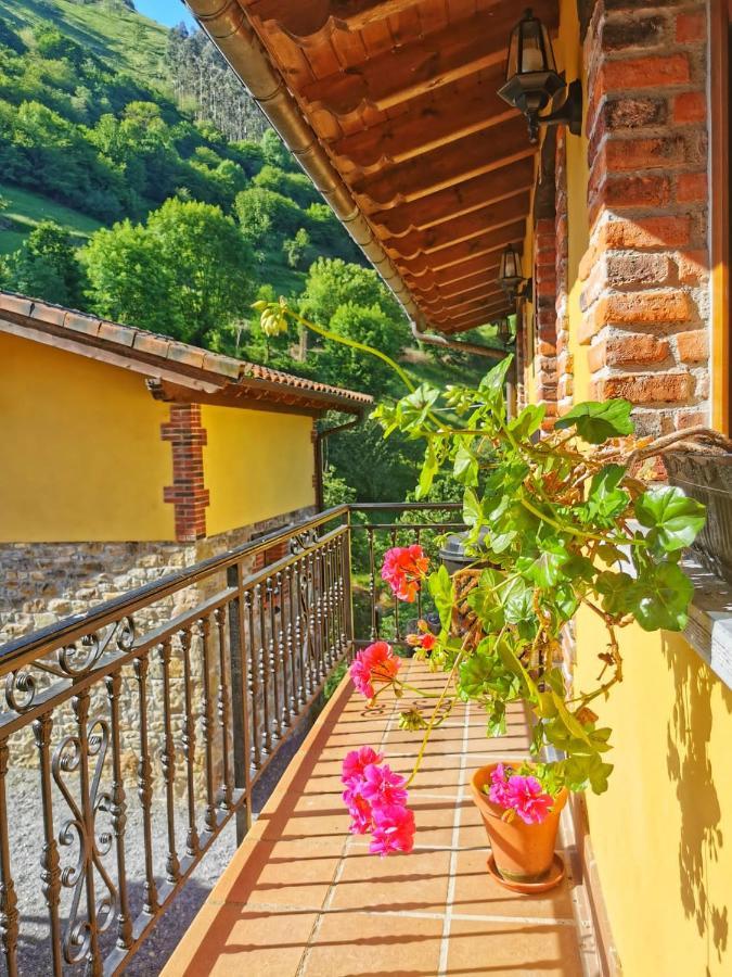 Ferienwohnung Carroceu Rural Onís Exterior foto