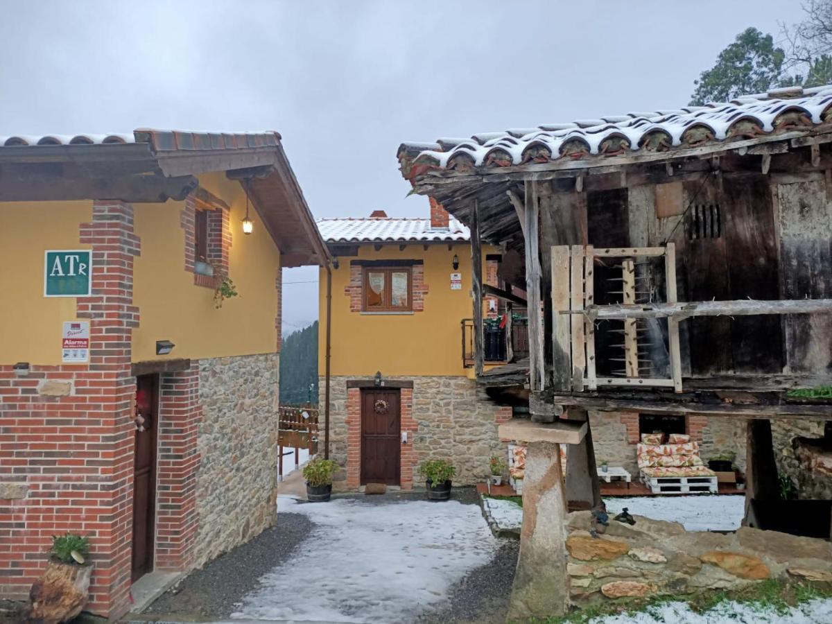 Ferienwohnung Carroceu Rural Onís Exterior foto