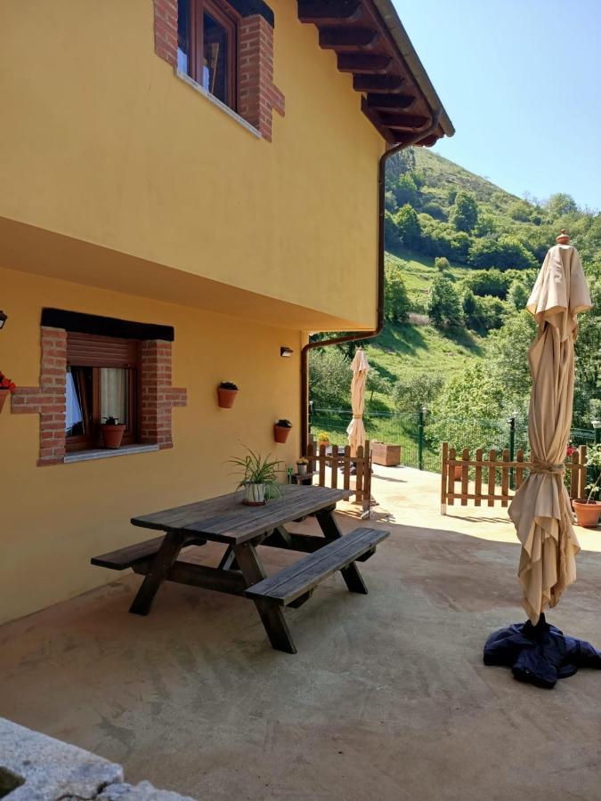 Ferienwohnung Carroceu Rural Onís Exterior foto