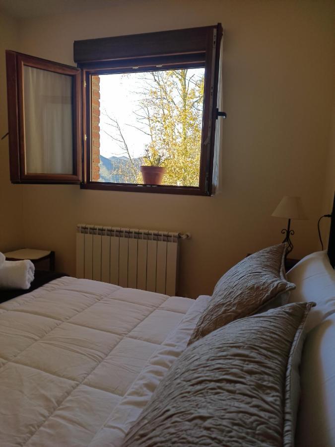 Ferienwohnung Carroceu Rural Onís Zimmer foto