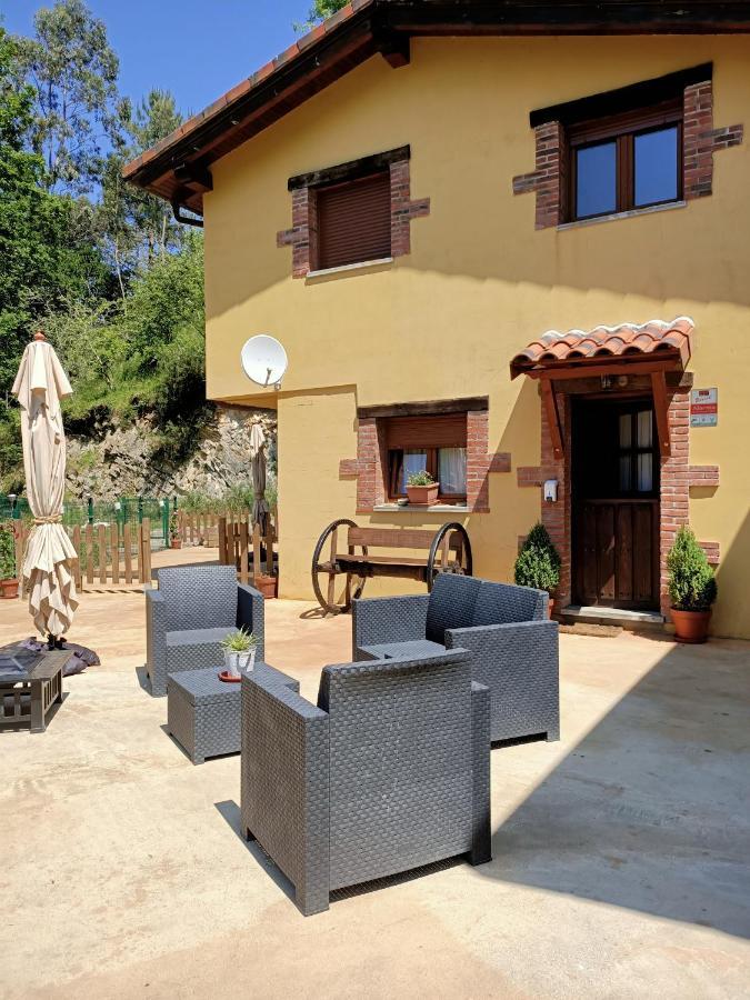 Ferienwohnung Carroceu Rural Onís Zimmer foto